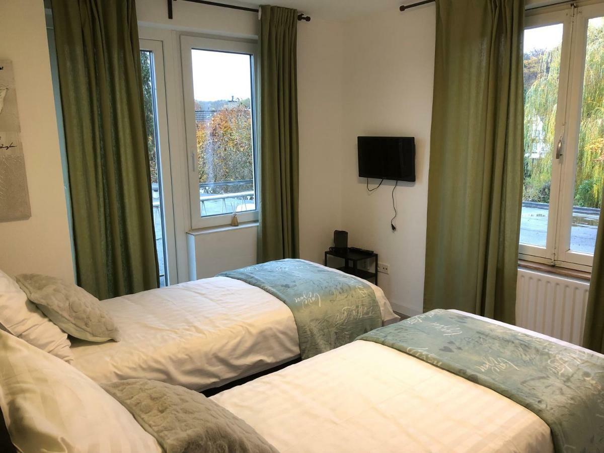 Standaard Tweepersoonskamer met Gedeelde Badkamer